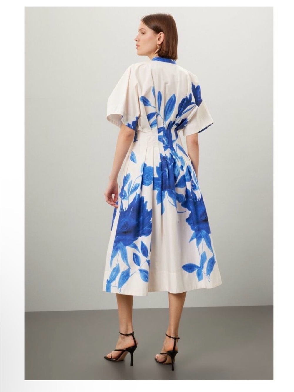 Natori Andora Dress Blue Floral Midi Dress - White & Blue